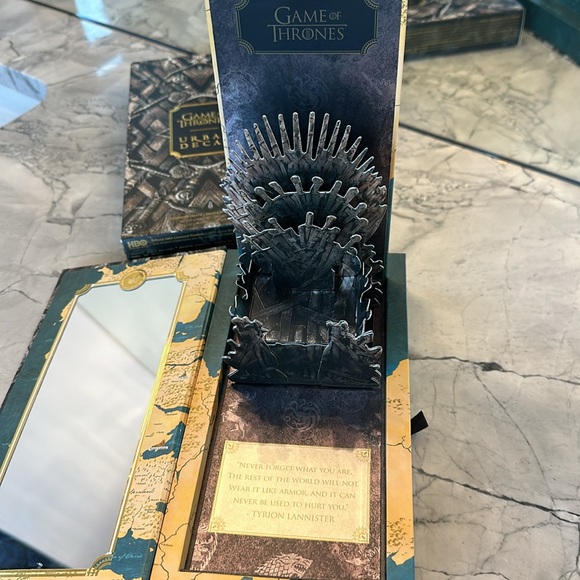 Urban Decay - Picture 4 of 5